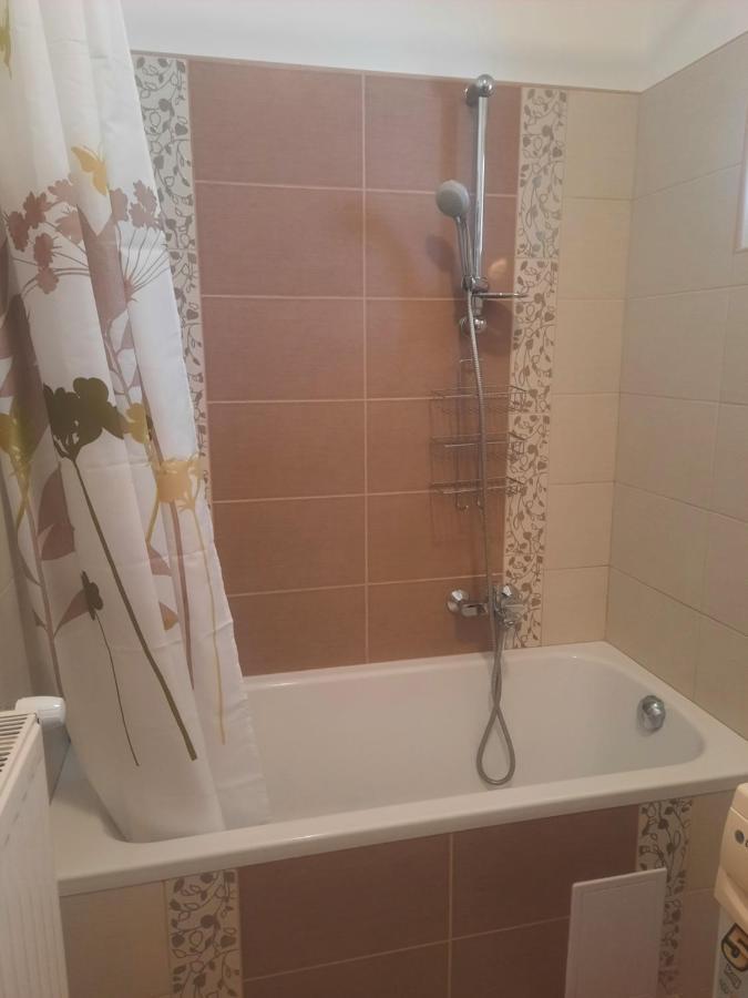 Livia Apartman Hévíz Exterior foto